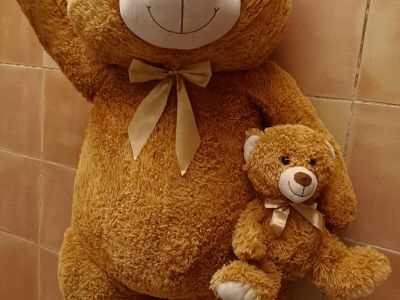 Riesen-Teddy, XXL-Plüschteddy mit Baby-Teddy im Arm.Made in France