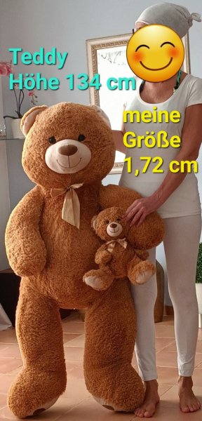 Riesen-Teddy, XXL-Plüschteddy mit Baby-Teddy im Arm.Made in France