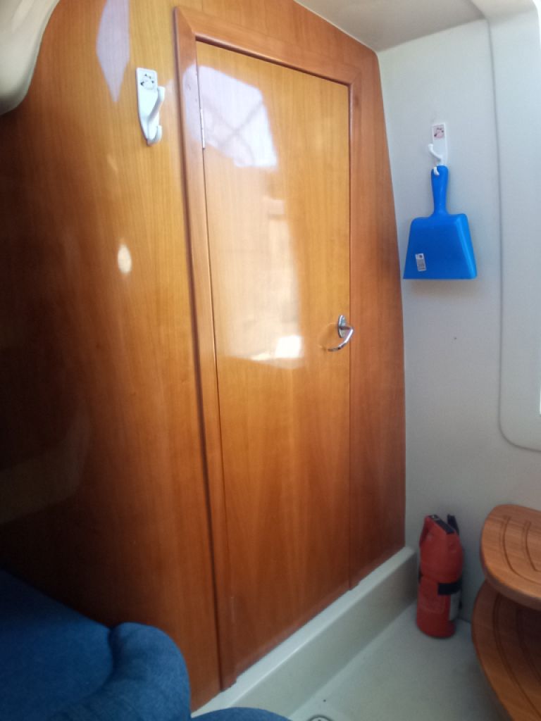 Rio 750 Daycruiser 2x 137PS Motorboot mit 2 Schlafplätze