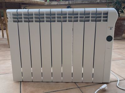 Rointe Serie B Elektroheizkörper 990 W  hochwertiger Design-Heizkörper  Top Zustand