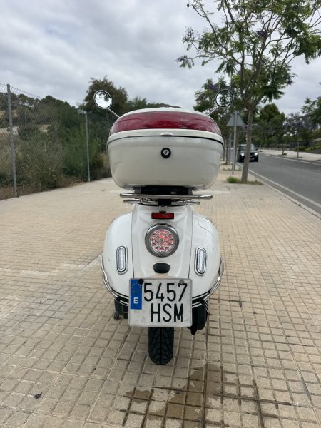 125cc Scooter - ITV 02/2028 - 2nd Owner - Usable with German Driving Licence Class B (Car)