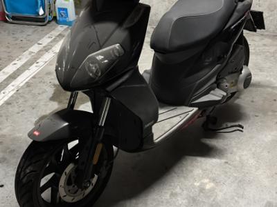 Roller Aprilia Sr125 EcoSport schwarz
