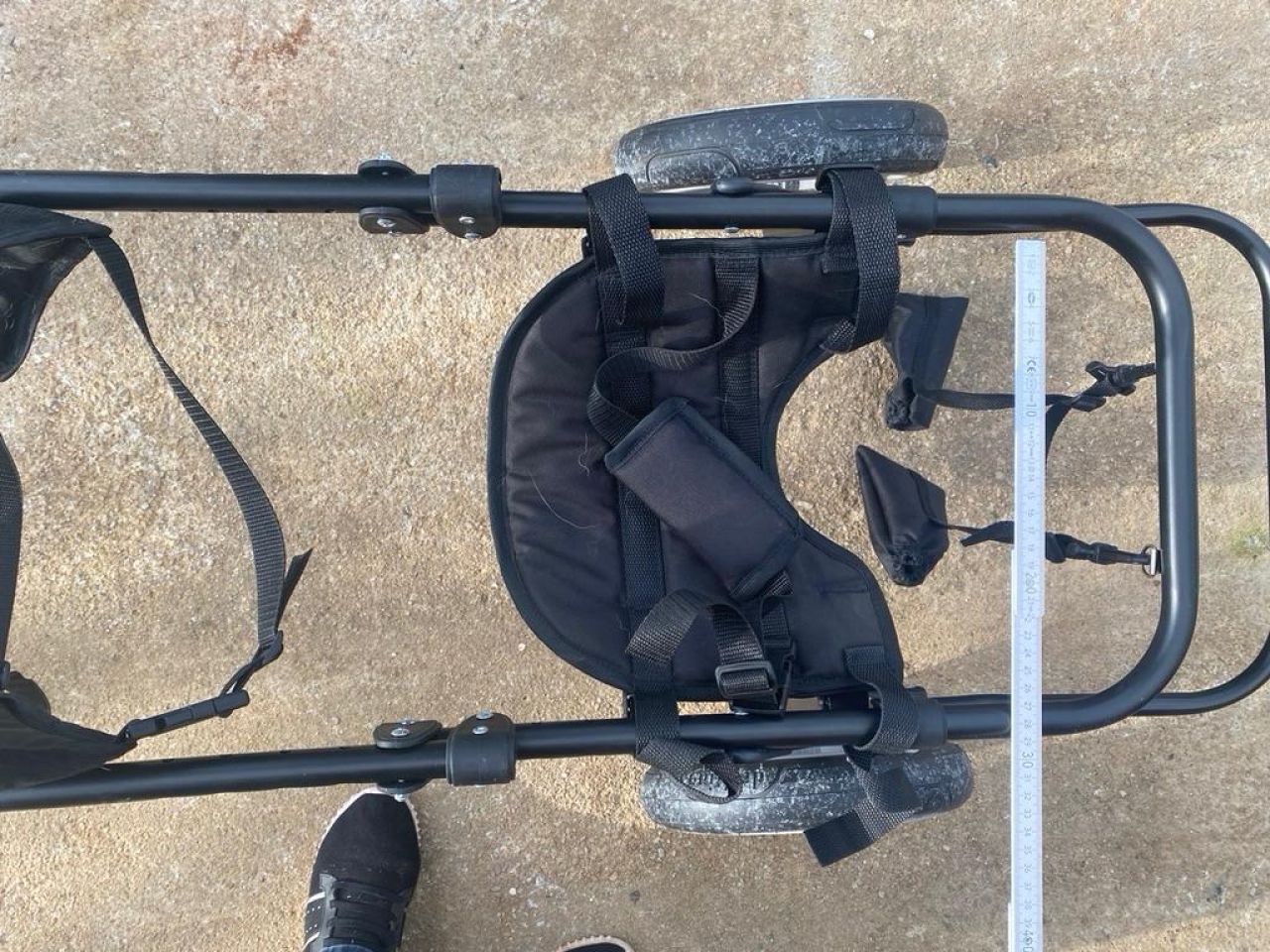 Rollstuhl für große Hunde