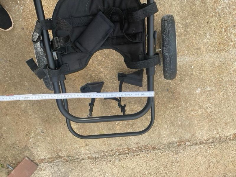 Wheelchair for large dogs