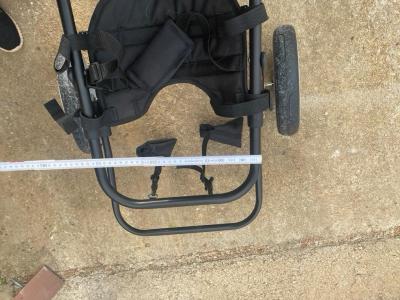 Wheelchair for large dogs