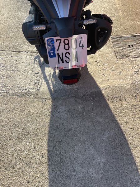 Royal Enfield Super Meteor 650, TOP-Zustand und Ausstattung mit spanischer Zulassung
