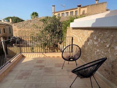 Quiet village house in Llubi / First occupancy