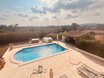 Rustikale Finca 4 Schlafzimmer + 1 externes Zimmer, von s'Alqueria Blanca nach Mondragó