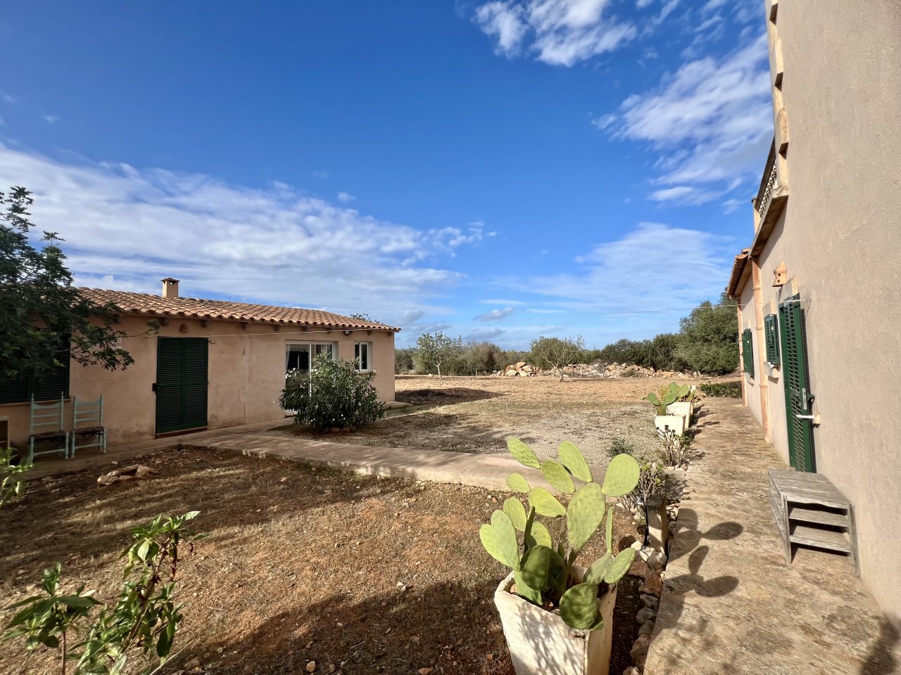 Rustikale Finca 4 Schlafzimmer + 1 externes Zimmer, von s'Alqueria Blanca nach Mondragó