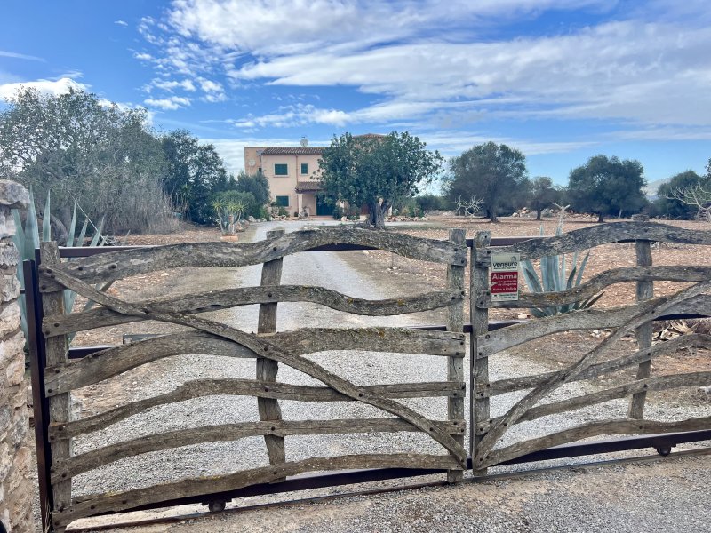 Rustikale Finca 4 Schlafzimmer + 1 externes Zimmer, von s'Alqueria Blanca nach Mondragó