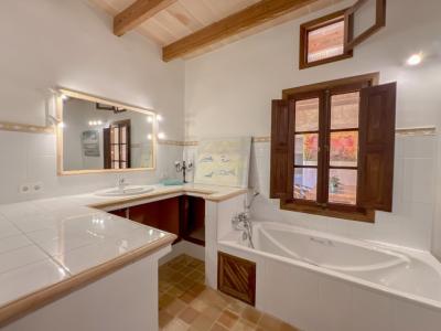 Rustikale Finca zum Verkauf in Santanyí. Nr. Baes-2027