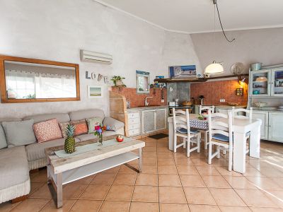 Rustikale, möblierte Casita auf dem Lande bei Alqueria Blanca-Santanyi -- F 66 LZ