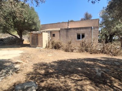 Casita rústica y amueblada en el campo cerca de Alqueria Blanca-Santanyi -- F 66 LZ