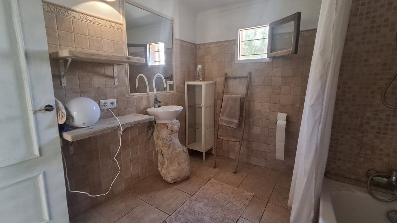 Casita rústica y amueblada en el campo cerca de Alqueria Blanca-Santanyi -- F 66 LZ