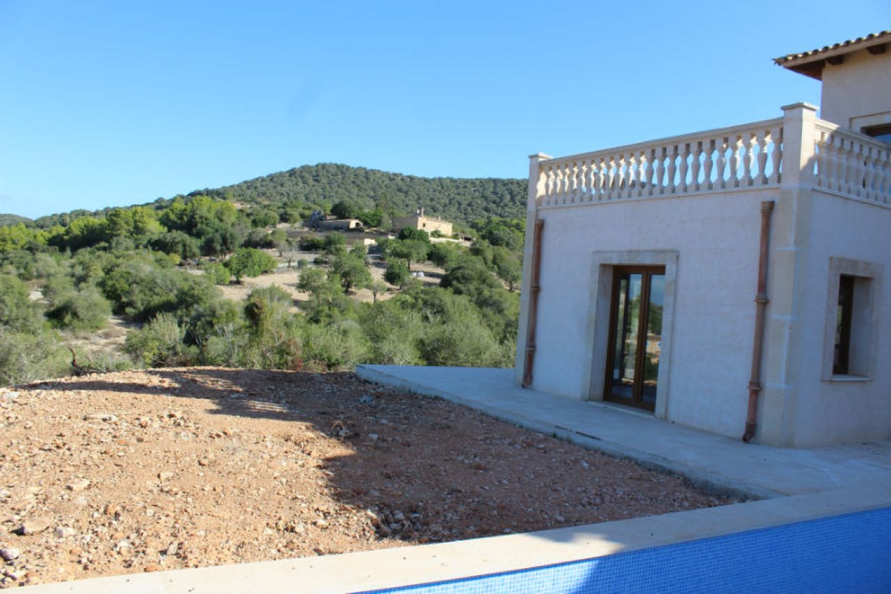 Rustikales Anwesen zu verkaufen in Son Macia