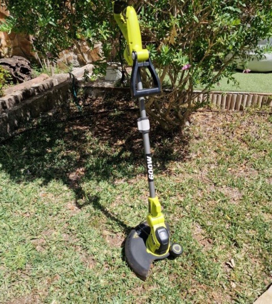 Ryobi elektrischer Rasenkantenschneider