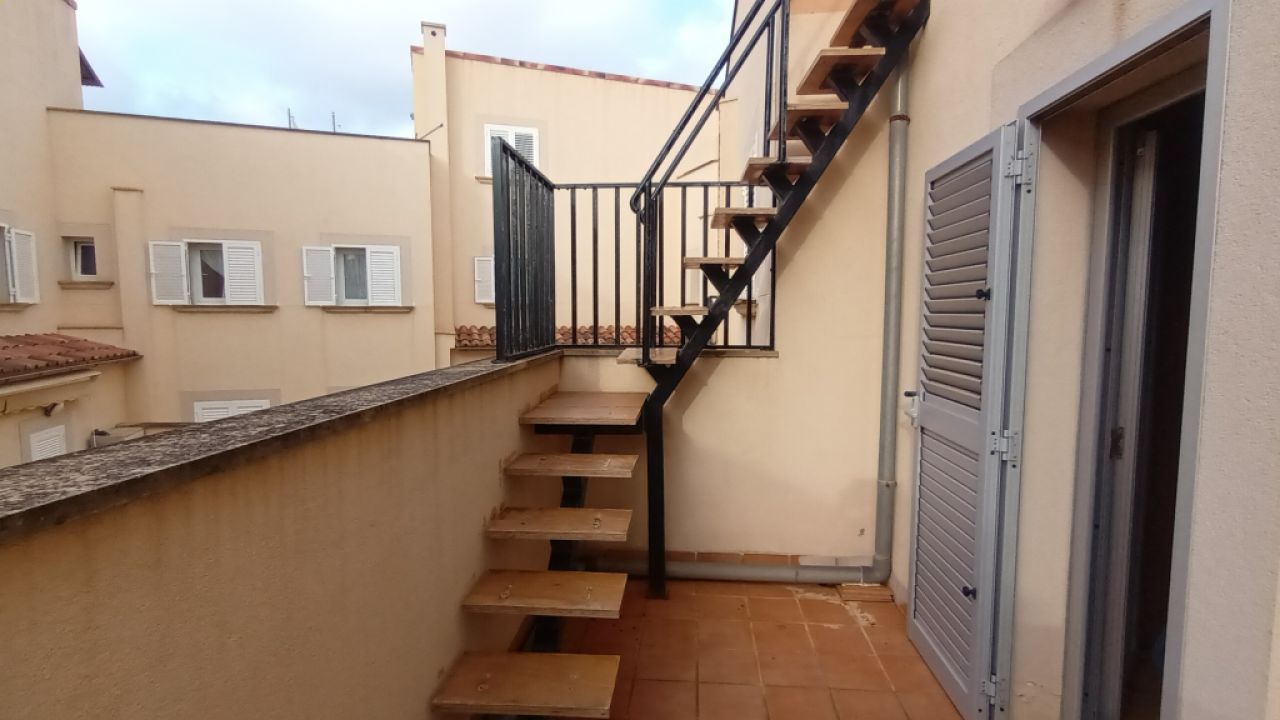 SAISON 2 - 10 Monate: Modernes Reihenhaus mit vielen Terrassen in 2 Linie von Sa Rapita-RH 09 WT