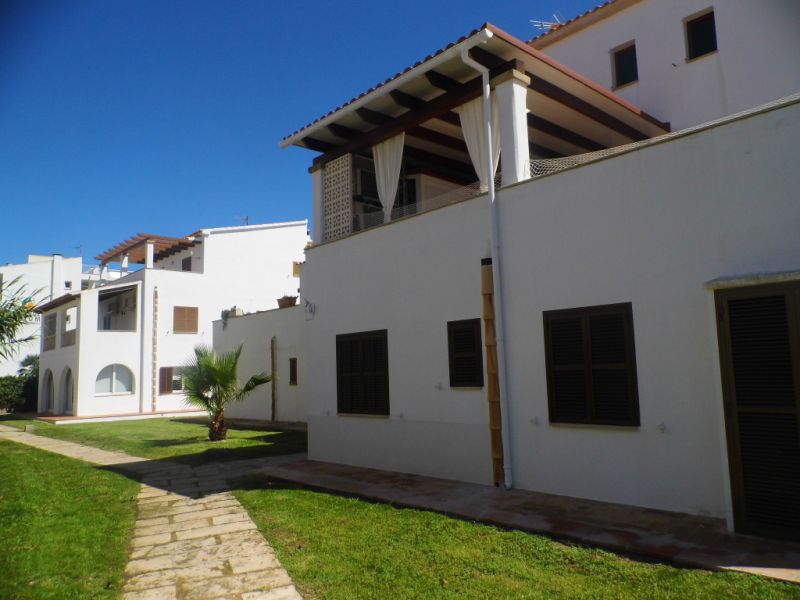 SEASON 26/27: Large apartment with communal pool on the first line of the coast of Portocolom -- AP 403aT