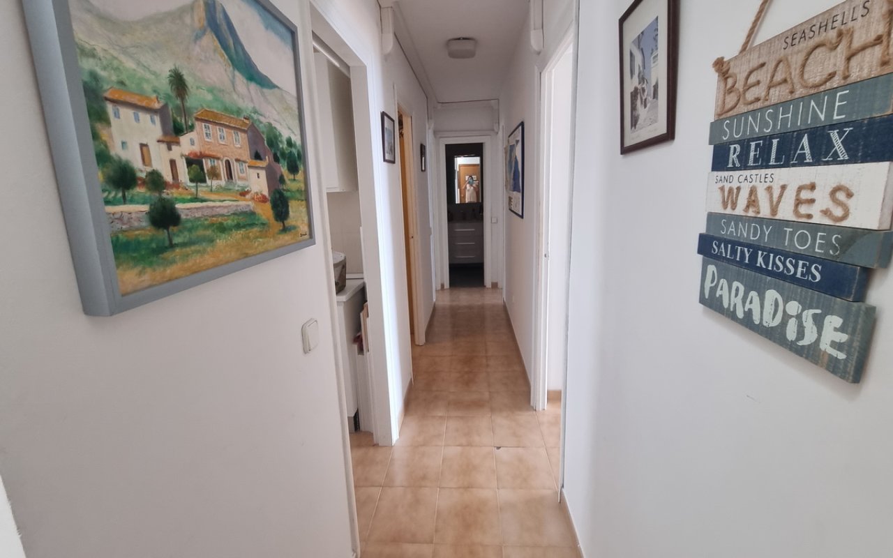 SAISON 27 / 28: Helles Apartment in 1. Küstenlinie von Colonia St Jordi - AP 18