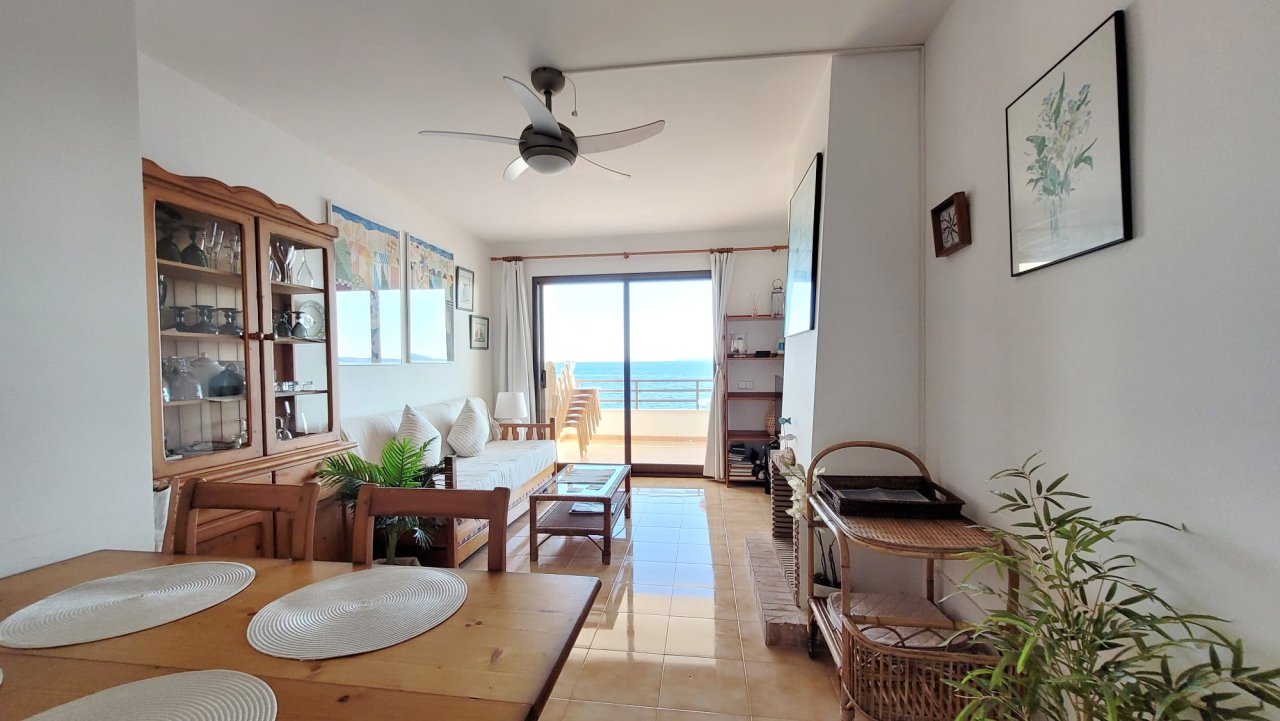 SAISON 27 / 28: Helles Apartment in 1. Küstenlinie von Colonia St Jordi - AP 18