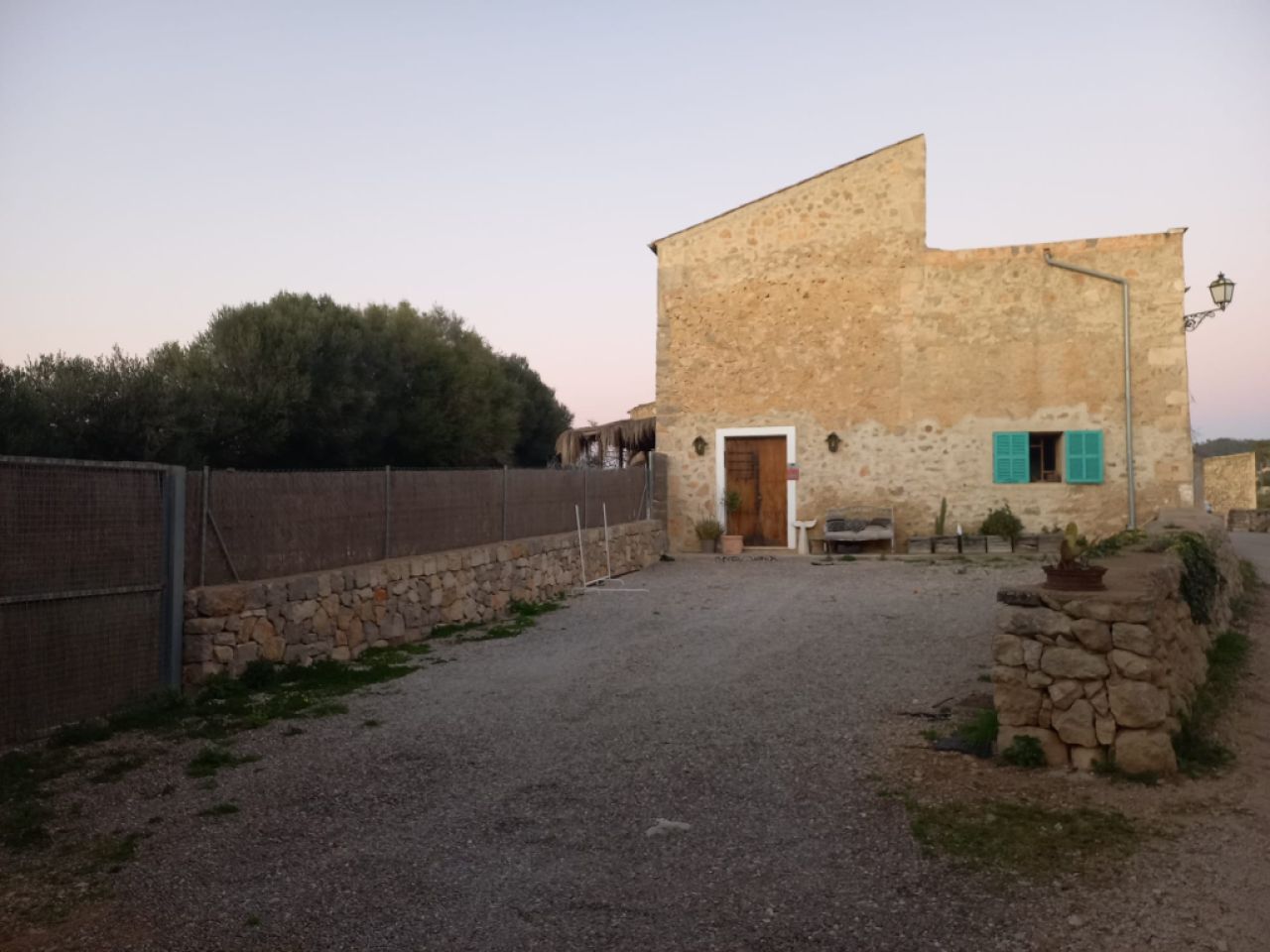 Saison: Ausgefallene Finca auf 2 Etagen mit Ölzentral und Bergblick bei Cas Concos-- F 165 T