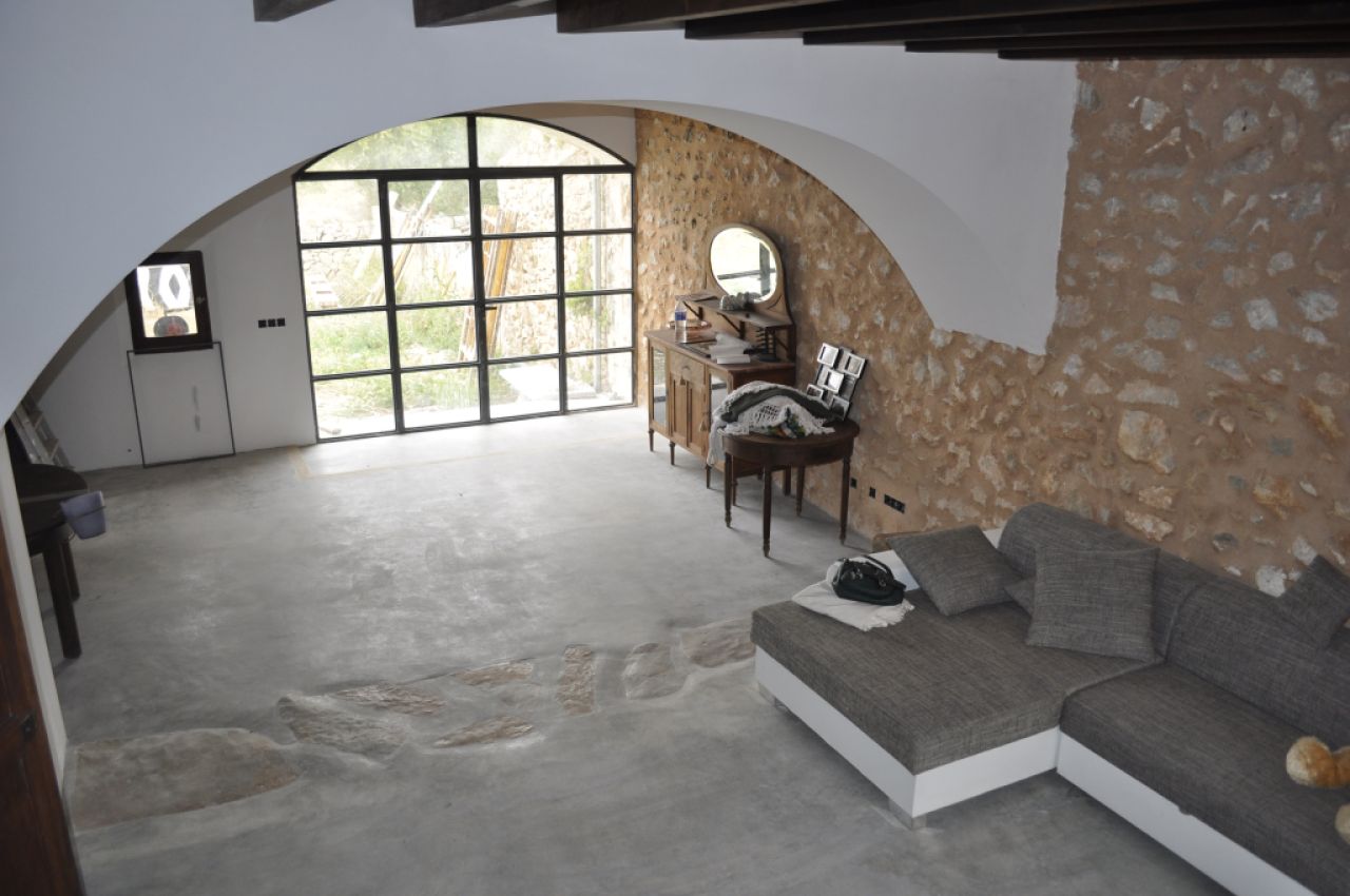 Saison: Ausgefallene Finca auf 2 Etagen mit Ölzentral und Bergblick bei Cas Concos-- F 165 T