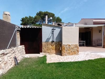 SEASON up to 4 months: Ground-level chalet with pool, AC; Pelett on S Amarrador - Santanyi -- CH 42 