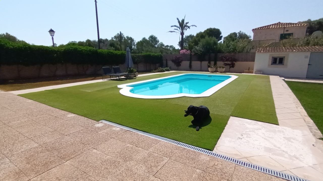 SEASON up to 4 months: Ground-level chalet with pool, AC; Pelett on S Amarrador - Santanyi -- CH 42 