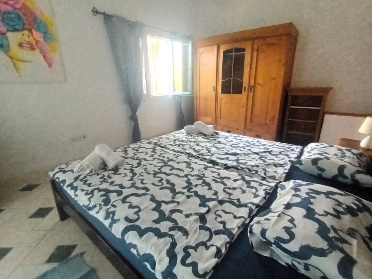 Temporada: Chalet con calefacción por suelo radiante, jardín y piscina en Cala LLombards -- CH 07 T