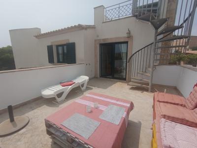 Temporada: Chalet con calefacción por suelo radiante, jardín y piscina en Cala LLombards -- CH 07 T