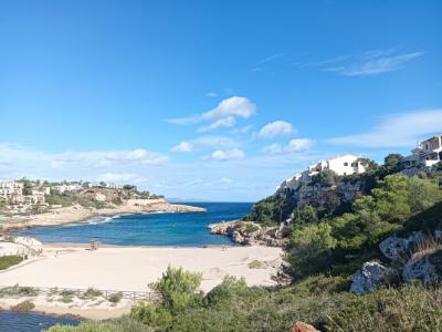 SEASON: Duplex - Apartment in 1. Line of the coast of Cala Murada -- AP 08 T