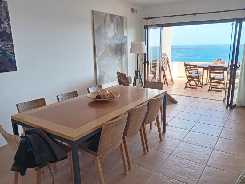 SEASON: Duplex - Apartment in 1. Line of the coast of Cala Murada -- AP 08 T