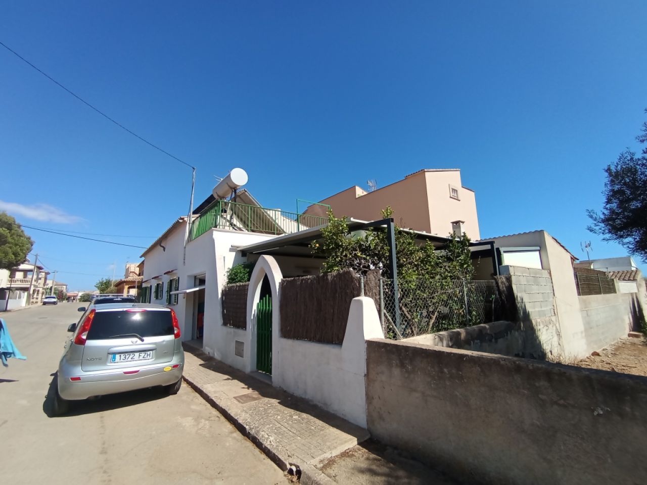 SAISON: Ebenerdiges Chalet mit Fussbodenheizung an der Küste von Sa Rapita --- CH 19 T