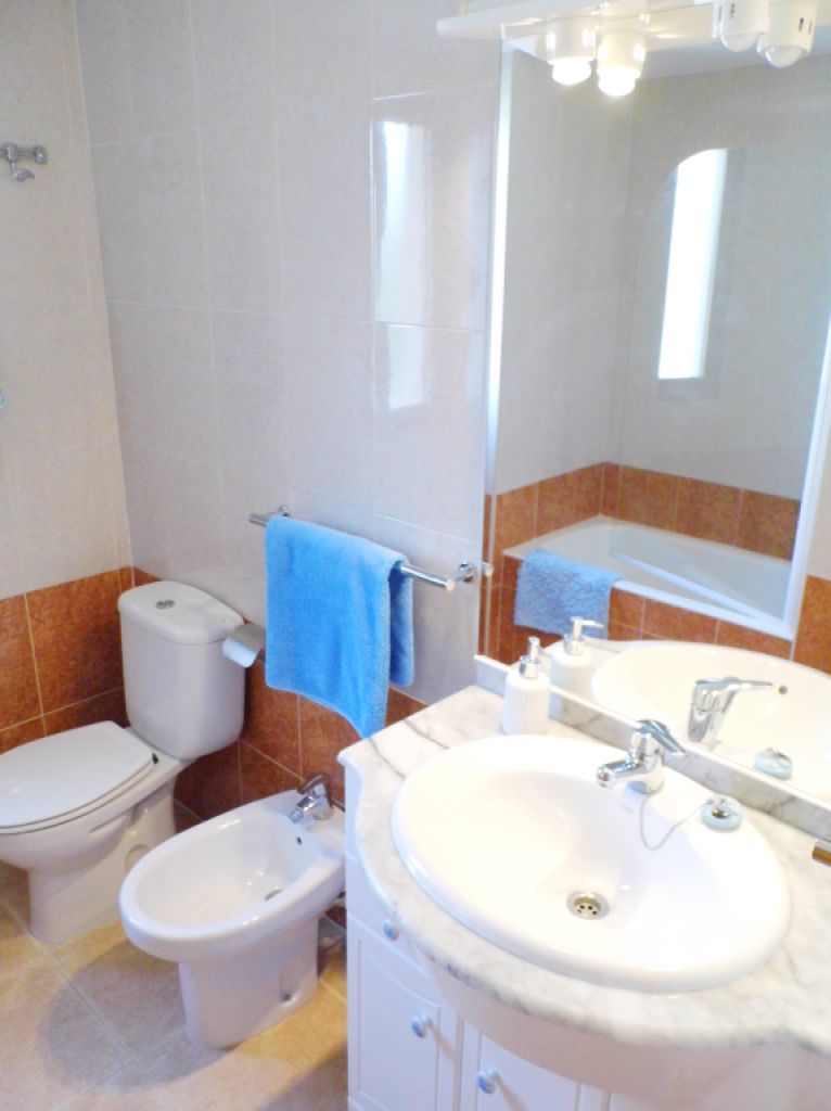 Saison: Ebenerdiges Chalet mit Garten in Sa Rapita-- CH 90 T