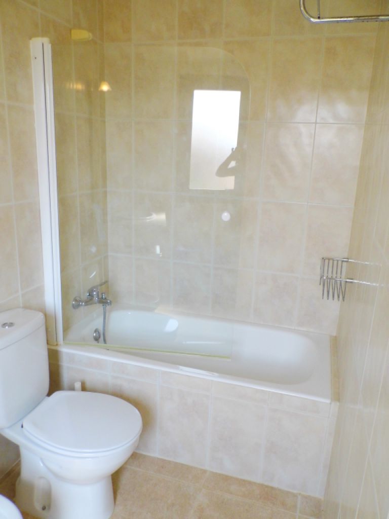 Saison: Ebenerdiges Chalet mit Garten in Sa Rapita-- CH 90 T