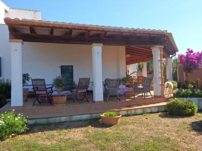 SEASON: Single-storey chalet with garden and fireplace at S Amarrador -- Santanyi -- CH 139 T