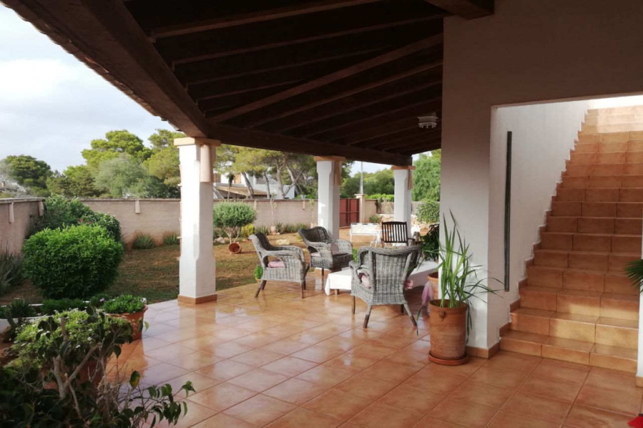 SEASON: Single-storey chalet with garden and fireplace at S Amarrador -- Santanyi -- CH 139 T