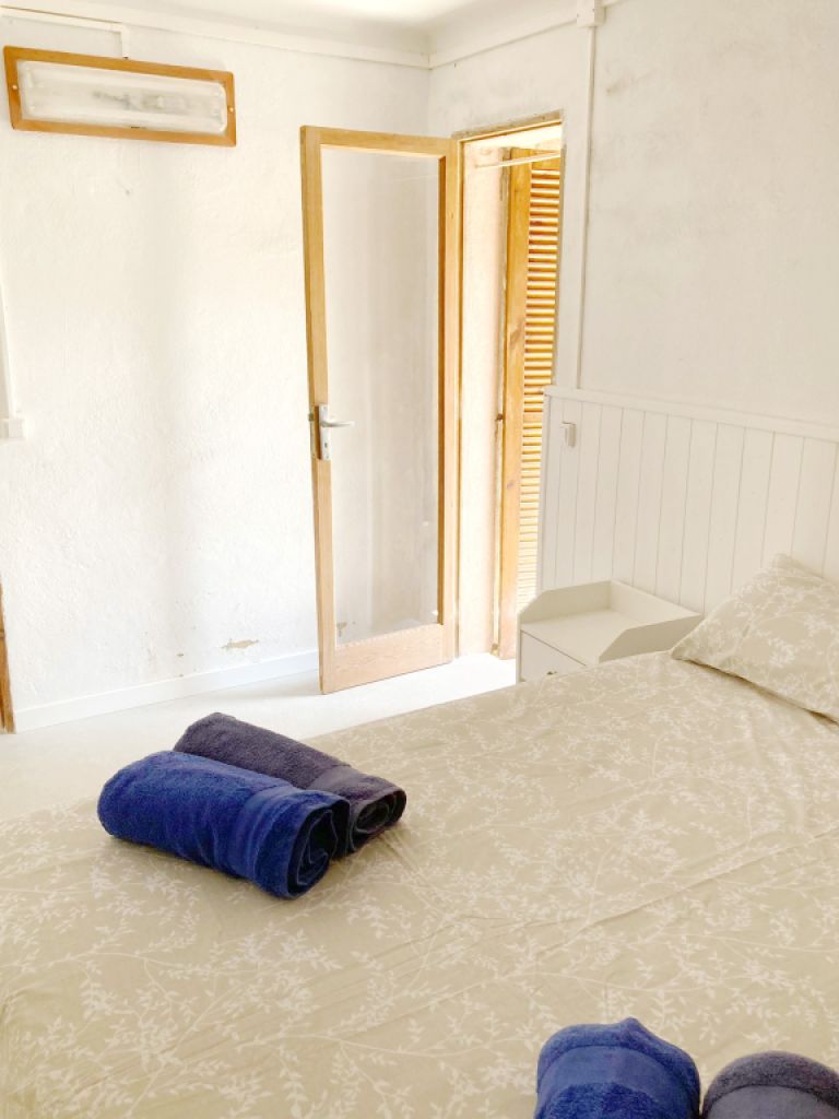 SAISON: Ebenerdiges Chalet mit kleinem Pool und Garten an der Cala Mondrago - Santanyi -- CH 78 T