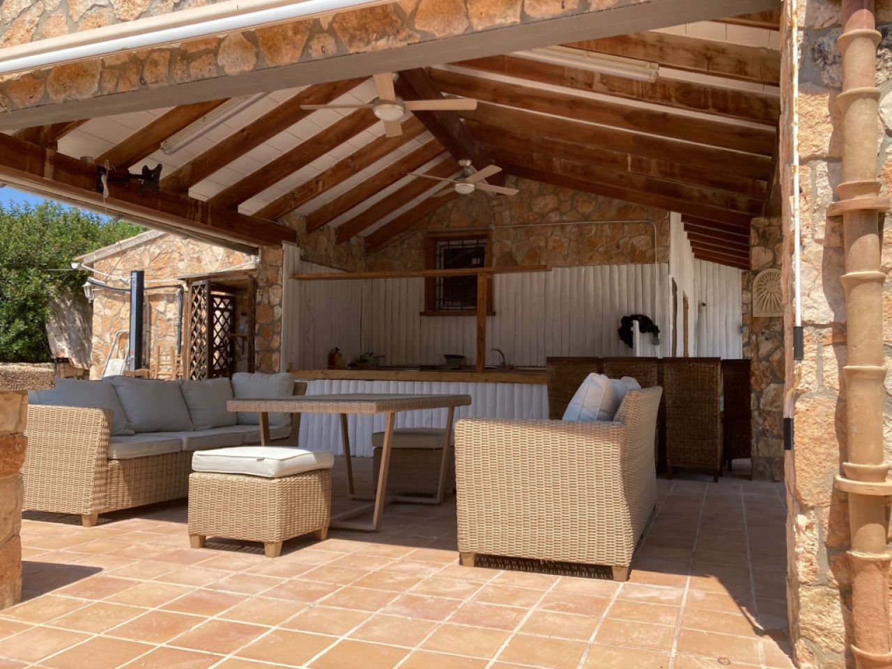 SAISON: Ebenerdiges Chalet mit kleinem Pool und Garten an der Cala Mondrago - Santanyi -- CH 78 T