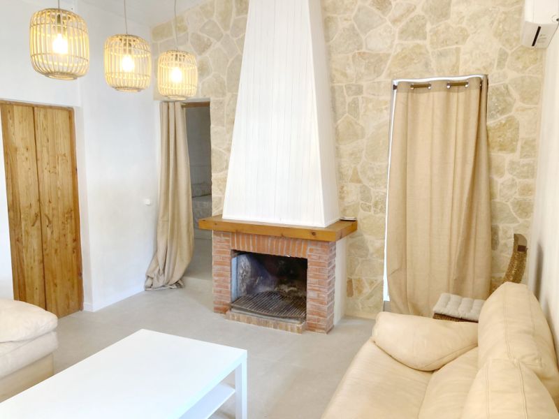 SAISON: Ebenerdiges Chalet mit kleinem Pool und Garten an der Cala Mondrago - Santanyi -- CH 78 T