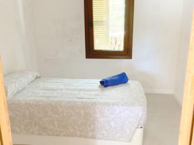 SAISON: Ebenerdiges Chalet mit kleinem Pool und Garten an der Cala Mondrago - Santanyi -- CH 78 T