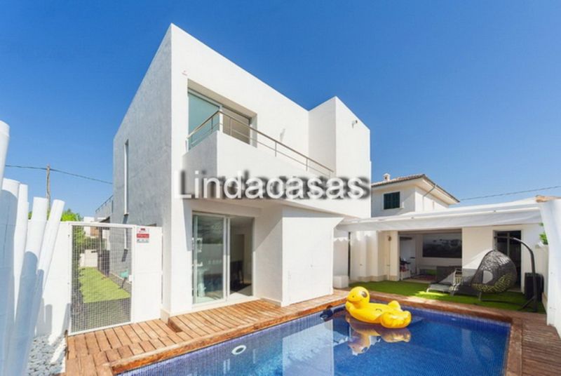 SEASON: Exclusive 2-Story Chalet with Pool in a Quiet Area of Sa Rapita -- CH 77 T