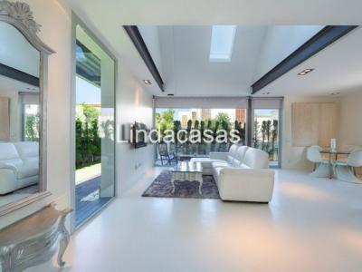 SEASON: Exclusive 2-Story Chalet with Pool in a Quiet Area of Sa Rapita -- CH 77 T