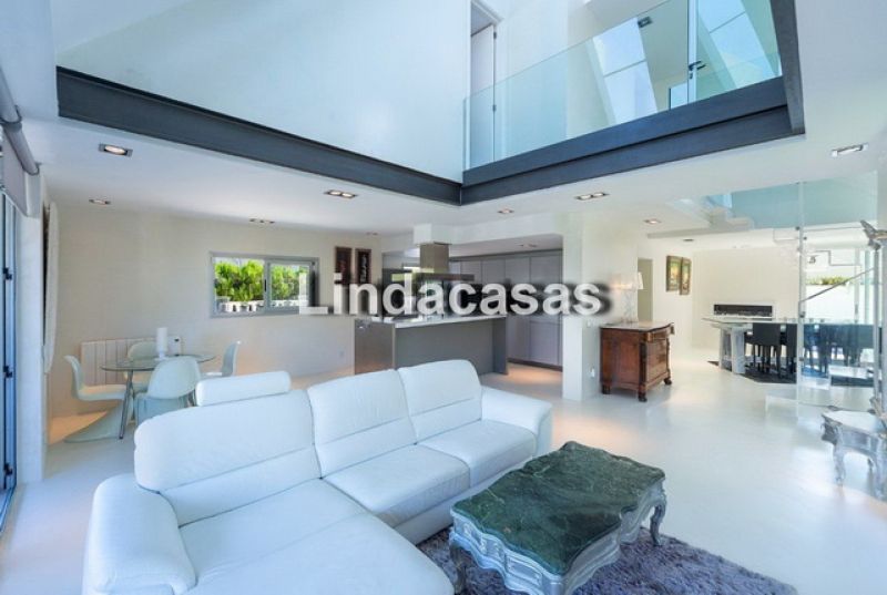 SEASON: Exclusive 2-Story Chalet with Pool in a Quiet Area of Sa Rapita -- CH 77 T