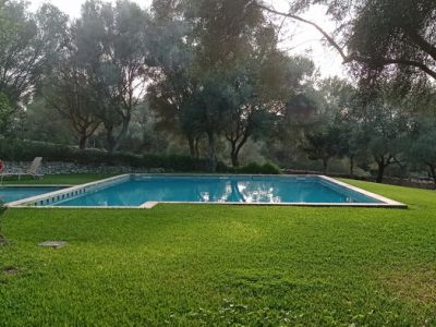 Saison: Finca mit Gemeinschaftspool und 4 weiteren Einheiten bei Manacor -- F 266 E