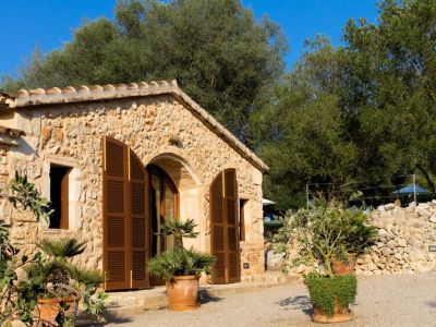 Saison: Finca mit Gemeinschaftspool und 4 weiteren Einheiten bei Manacor -- F 266 E