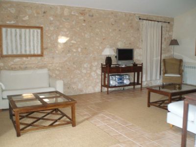 Saison: Finca mit Gemeinschaftspool und 4 weiteren Einheiten bei Manacor -- F 266 E