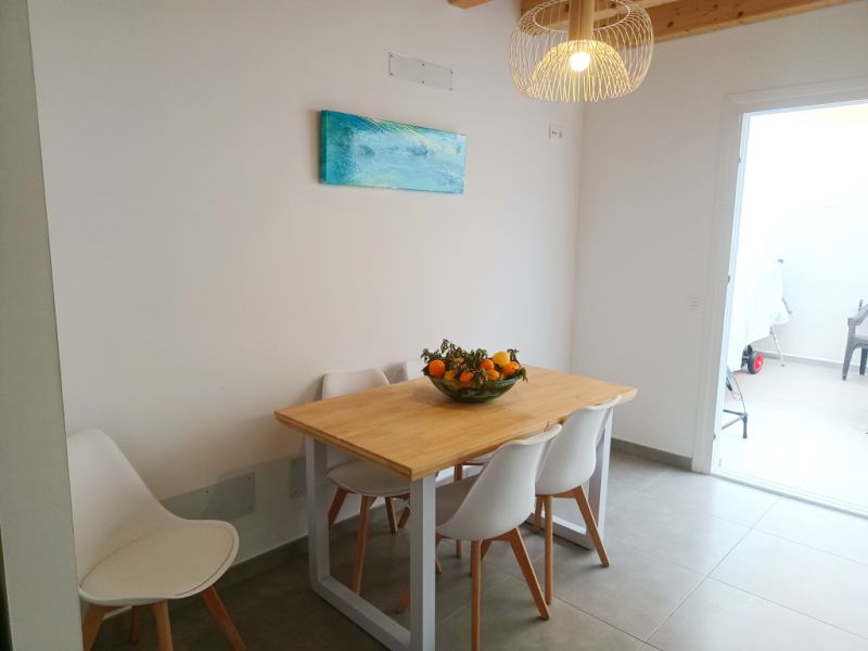 Saison frei ab Sept 27: Schönes Reihenhaus mit viel Komfort und Terrassen in S Illot -- RH 13 T