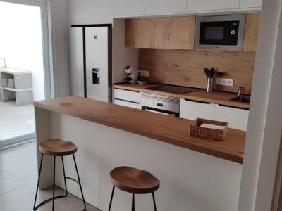 Saison frei ab Sept 27: Schönes Reihenhaus mit viel Komfort und Terrassen in S Illot -- RH 13 T