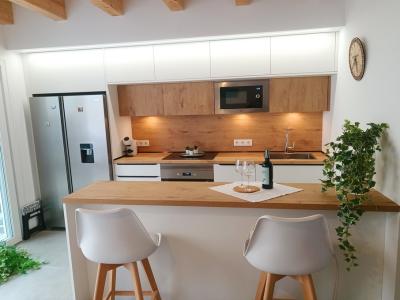 Saison frei ab Sept 27: Schönes Reihenhaus mit viel Komfort und Terrassen in S Illot -- RH 13 T